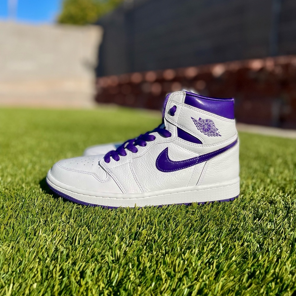 Jordan Women's Athletic Shoes - White and Purple